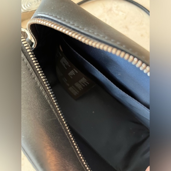 Lacoste Square Crossover Bag - Picture 7 of 11